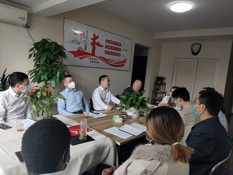 Du Guozheng supervised the construction of Gambia (Hubei) Overseas Economic and Trade Cooperation Zone